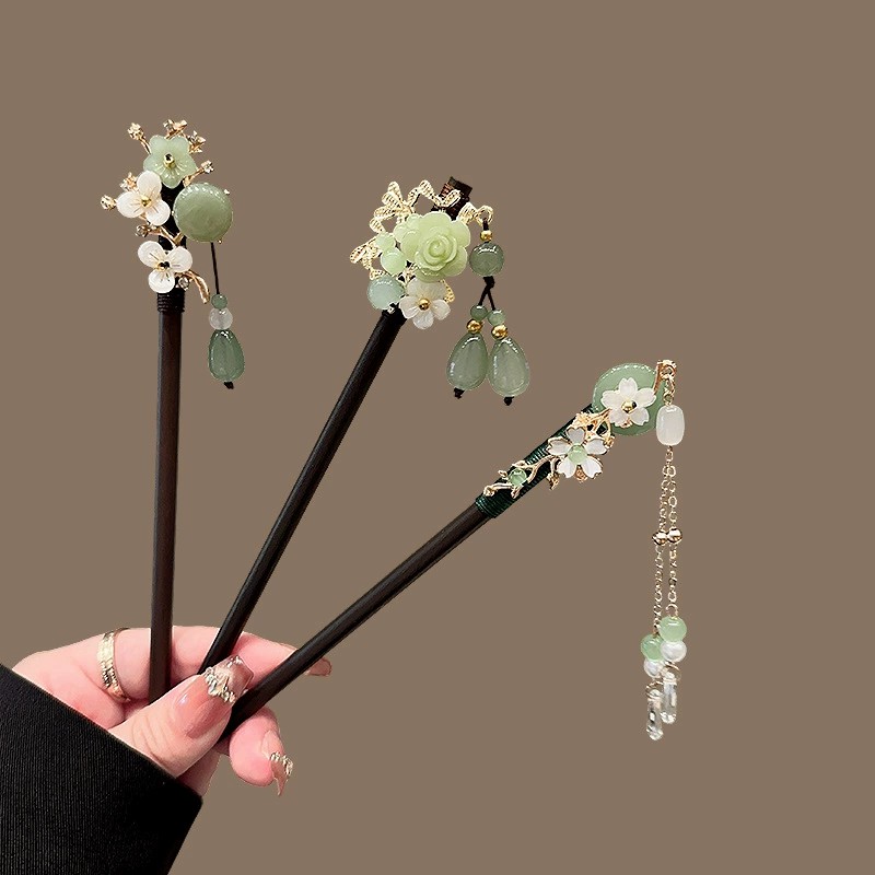 Travel Accessories For Elderly - Antique Wooden Hairpin Women's Elegant Hair