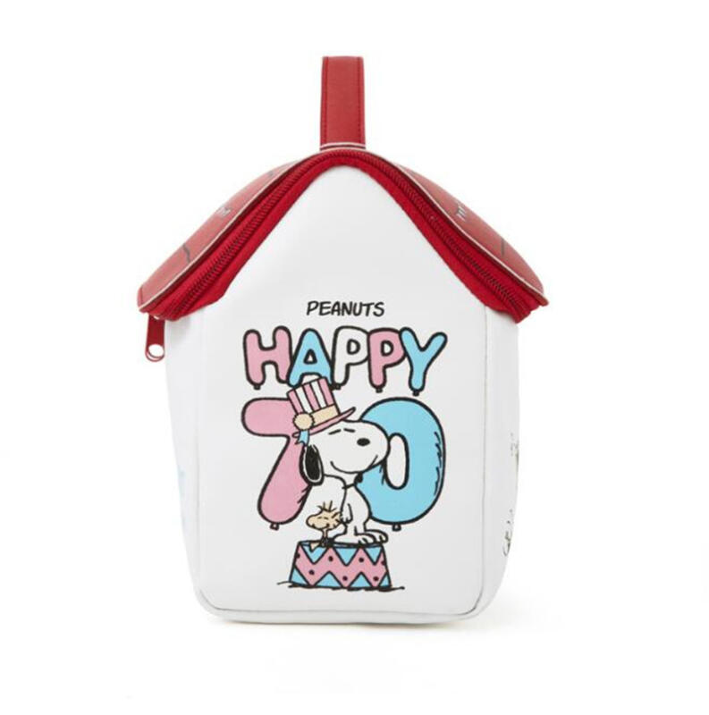 Snoopy Doghouse Shape Handheld - Travel Accessories Japan 评论和价格