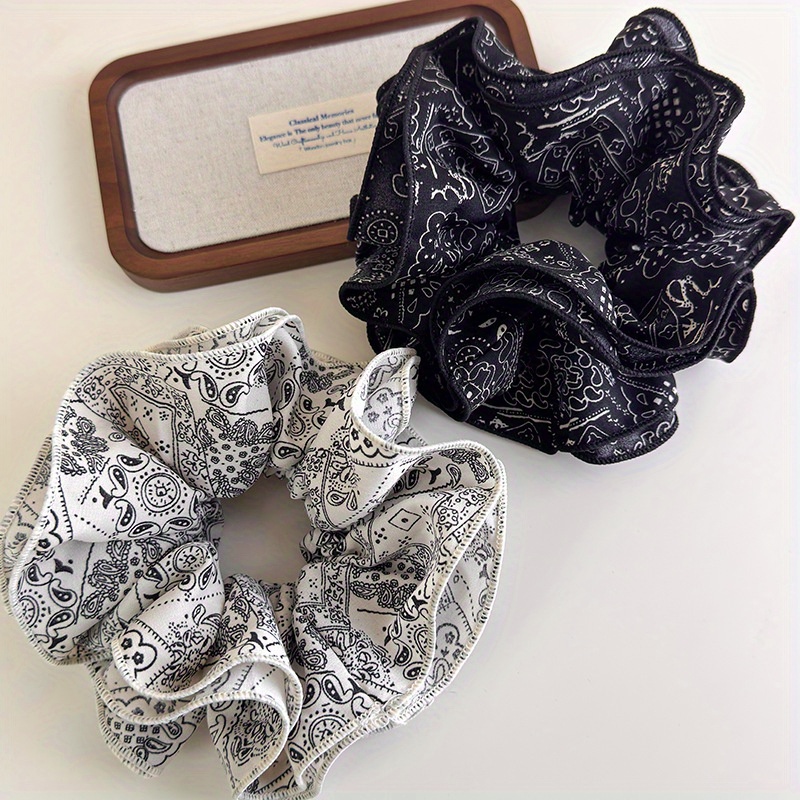 Elegant Black and White Fabric - Travel Accessories For Elderly 评论和价格