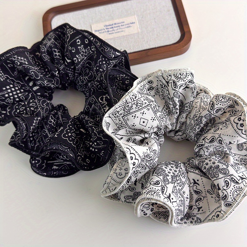 Elegant Black and White Fabric - Travel Accessories For Elderly 评论和价格